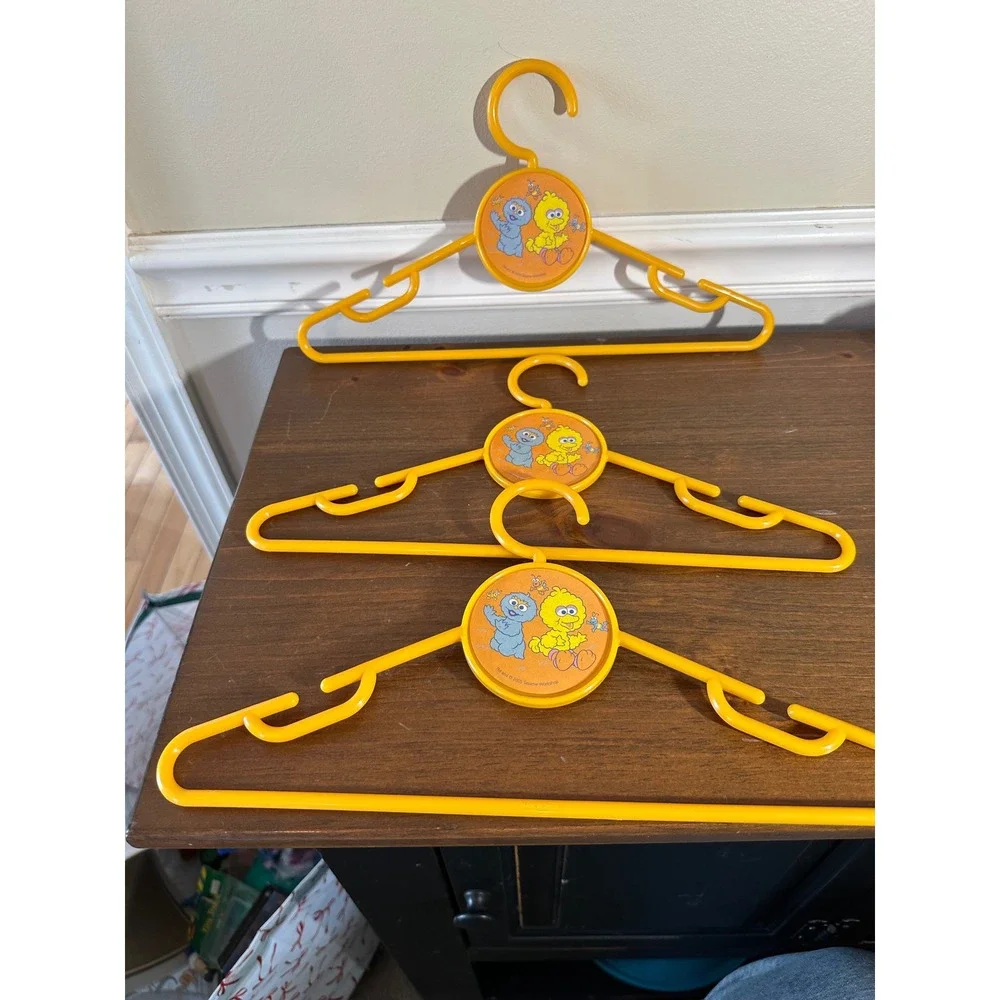 Vintage Sesame Street Big Bird Grover Yellow Plastic Kids Hangers 3 Pack 2005